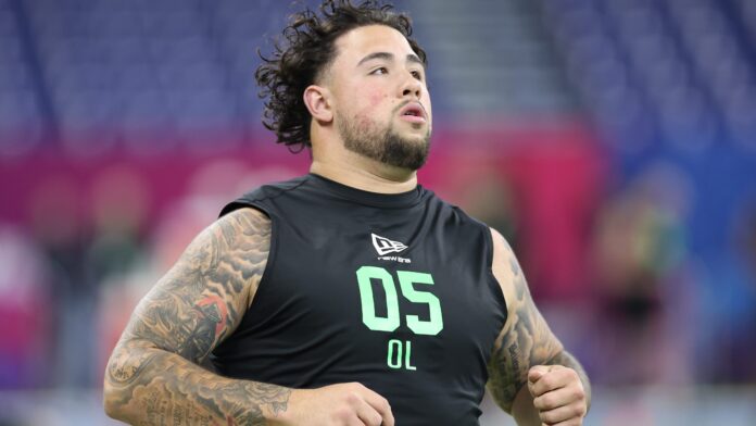 Giants Prediction Fills Big Hole at Guard After Free Agency News